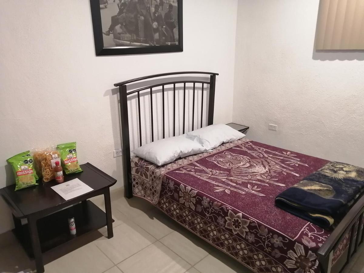 Monchita'S Ensenada Baja, Apartments For Rent. 外观 照片